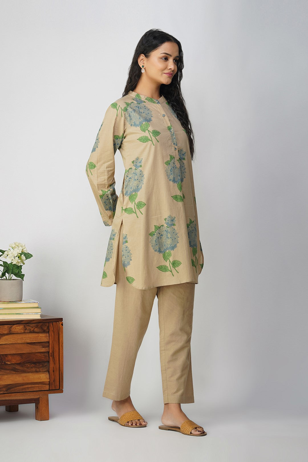 Blue Hydrangea Tunic With Plain Pants