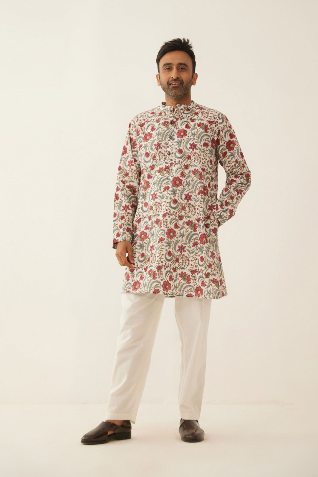 IVORY FLORAL CHINTZ MENS SHORT KURTA WITH WHITE COTTON PANTS